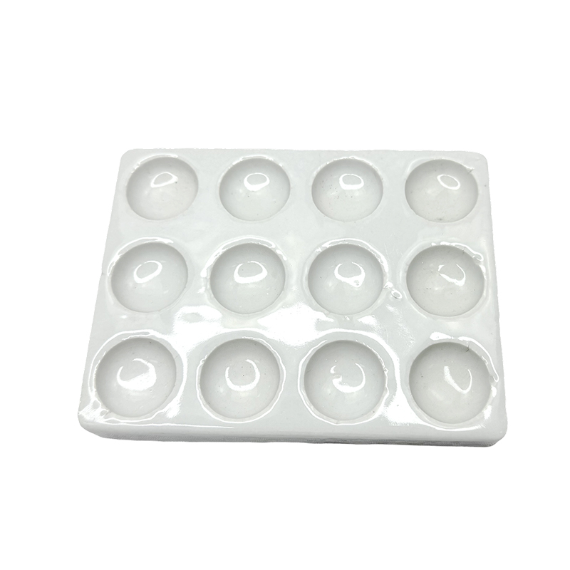 Laboratorní použití 12-ti dírková porcelánová keramická reakční deska bílé barvy