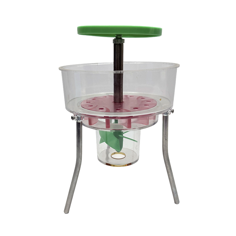 Výuka modelu vodní turbíny /školní fyzika / laboratorní přístroje